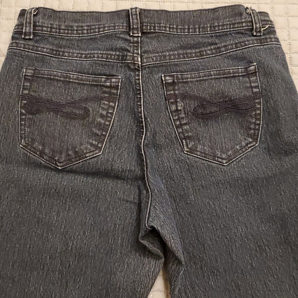 Jeans - Picture 5 of 11